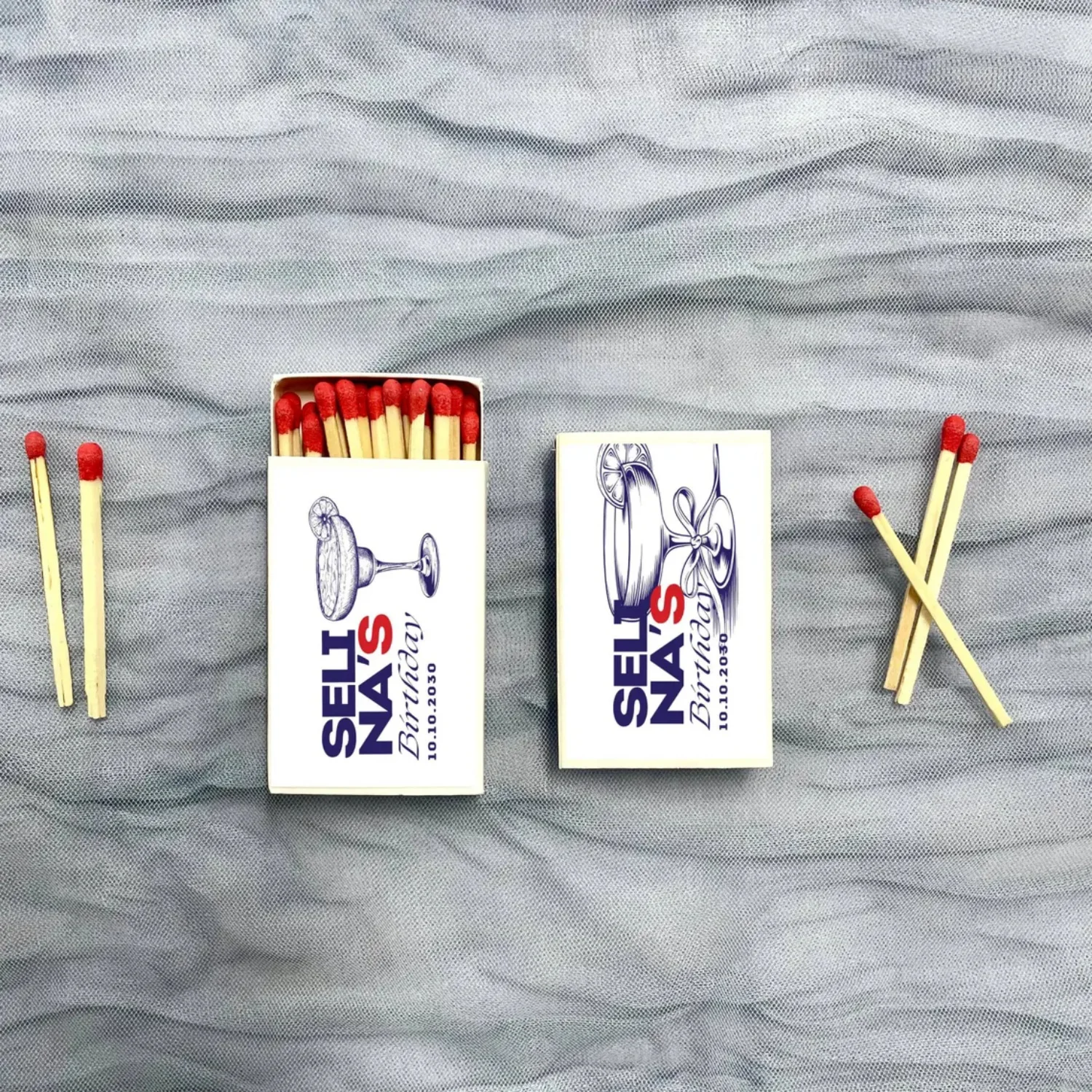 Фольгированные свадебные спички, спичечные коробки из золотой фольги, персонализированные спичечные коробки, свадебные спичечные коробки, блестящие коробки Let Love, идеальный матч
Фольгированные свадебные спички, спичечные коробки из золотой фольги, персонализированные спичечные коробки, свадебные спичечные коробки, блестящие коробки Let Love, идеальный матч