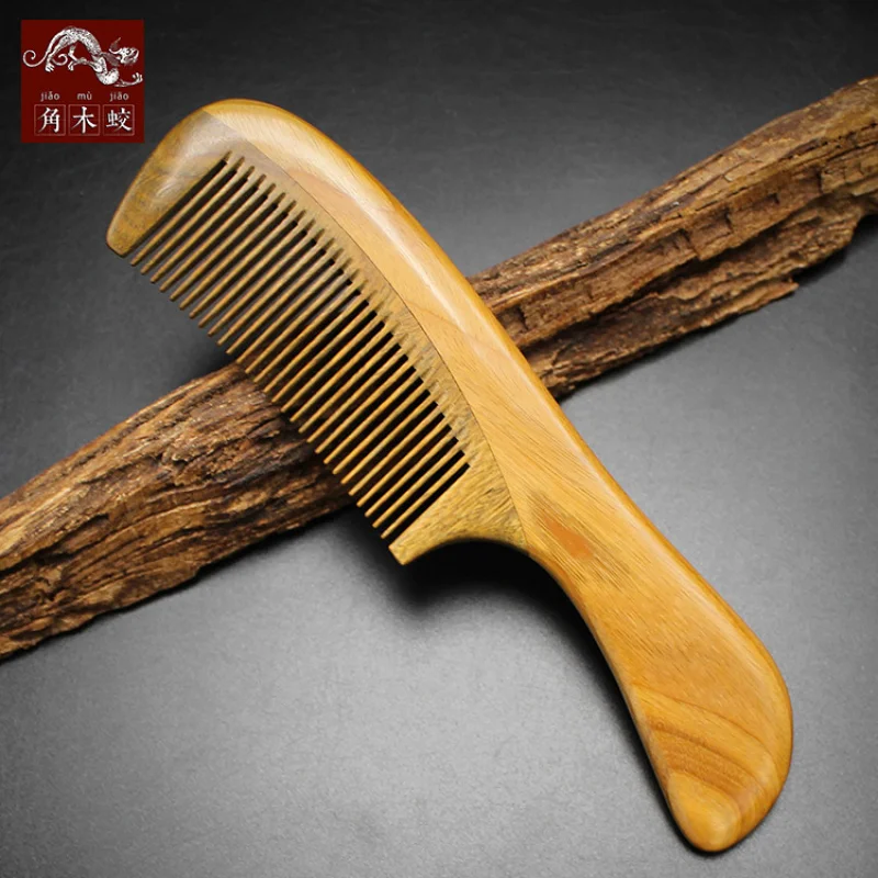 Креативная новая модель расчески из зеленого сандалового дерева для массажа и укладки волос.
Креативная новая модель расчески из зеленого сандалового дерева для массажа и укладки волос.
