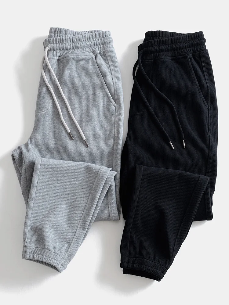 Мужские спортивные брюки из плотного трикотажа свободного кроя с манжетами, в японском стиле, приталенные, длинные, модные, для осени
Мужские спортивные брюки из плотного трикотажа свободного кроя с манжетами, в японском стиле, приталенные, длинные, модные, для осени