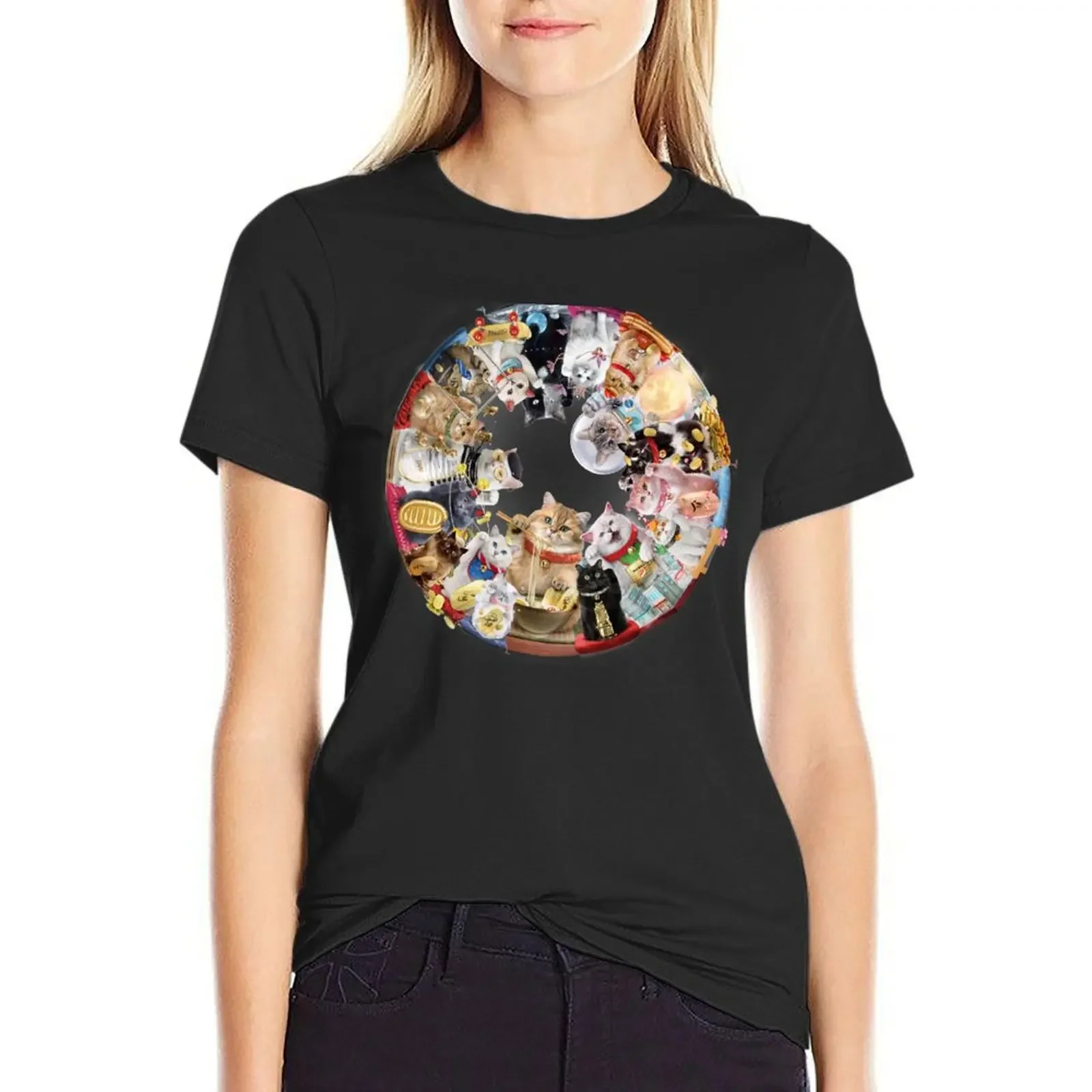 Fortune cats wheel (wave 1-2) T-Shirt plus size tops heavyweights oversized vintage black t-shirts for Women
Fortune cats wheel (wave 1-2) T-Shirt plus size tops heavyweights oversized vintage black t-shirts for Women