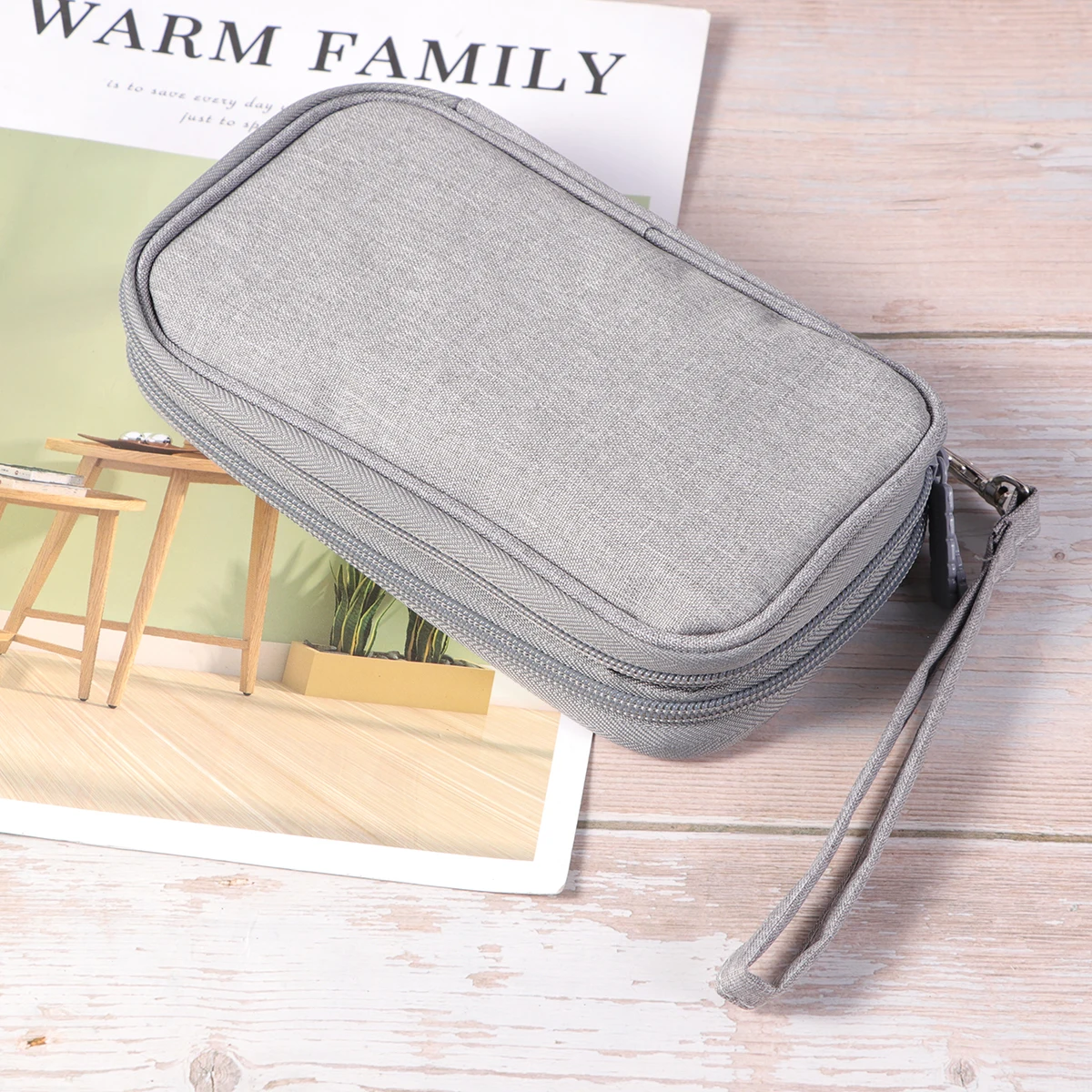 Digital Storage Bag for Data Cable Shockproof Lining Antistatic Travel Electronics ganizer Pouch Water Resistant
Digital Storage Bag for Data Cable Shockproof Lining Antistatic Travel Electronics ganizer Pouch Water Resistant