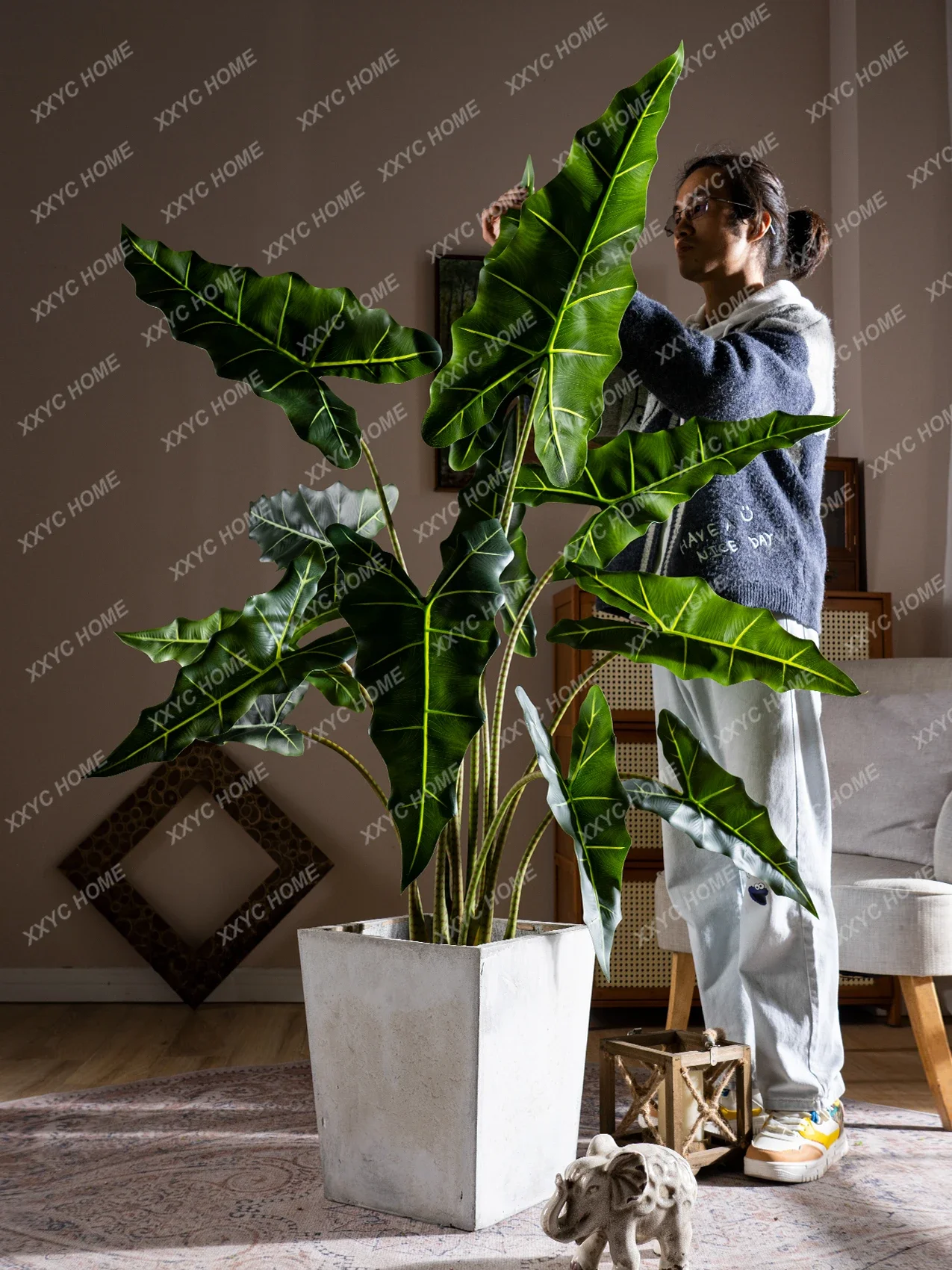 Simulation Salian Taro Green Plant Bionic Fake Trees Pot Indoor Living Room Decoration Ornaments
Simulation Salian Taro Green Plant Bionic Fake Trees Pot Indoor Living Room Decoration Ornaments