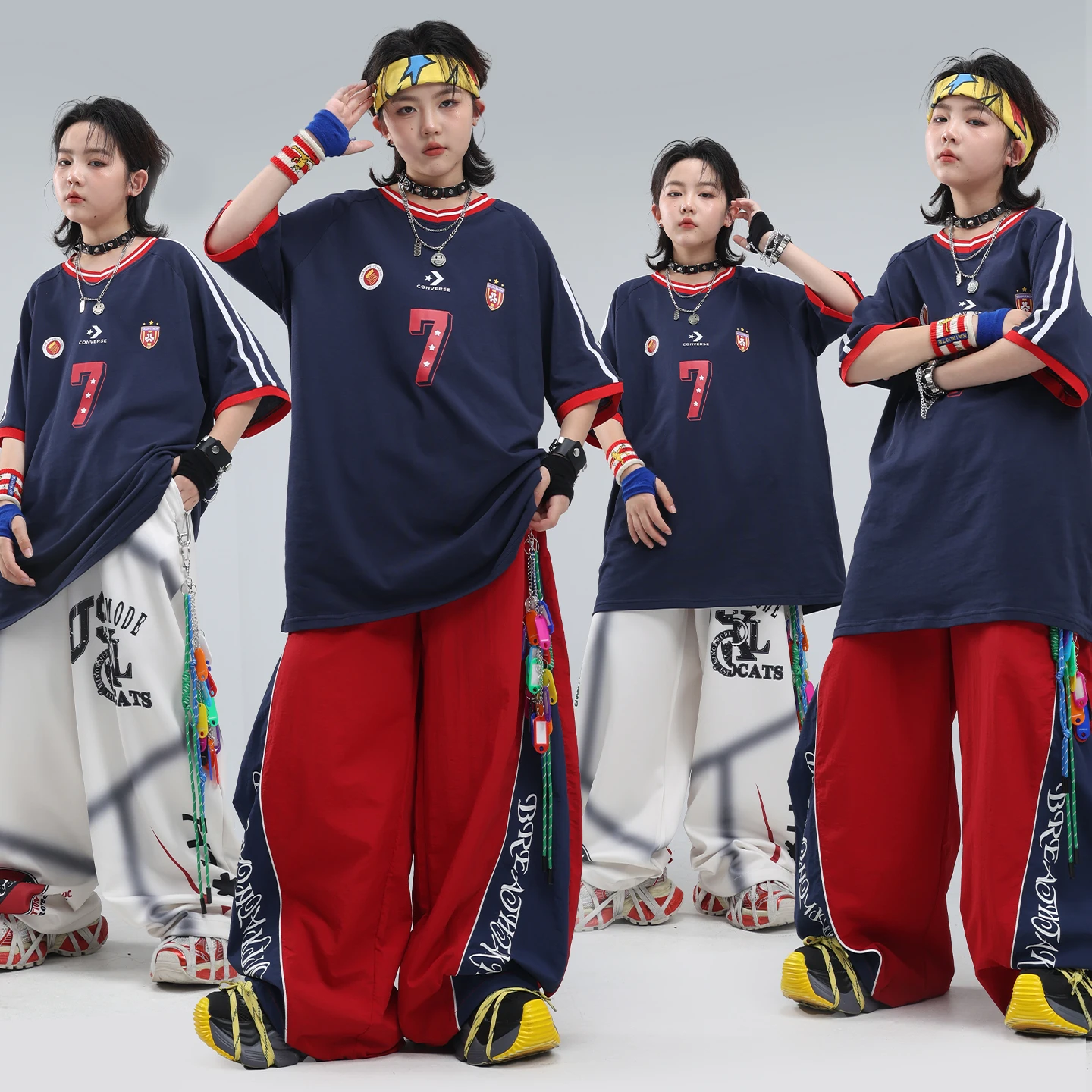 Boys Girls Navy 7 Hip Hop Jersey Tshirt Wide Leg Pants Set Kids Streetwear Dance Costume for Children Jazz Stage Show Clothes
Boys Girls Navy 7 Hip Hop Jersey Tshirt Wide Leg Pants Set Kids Streetwear Dance Costume for Children Jazz Stage Show Clothes