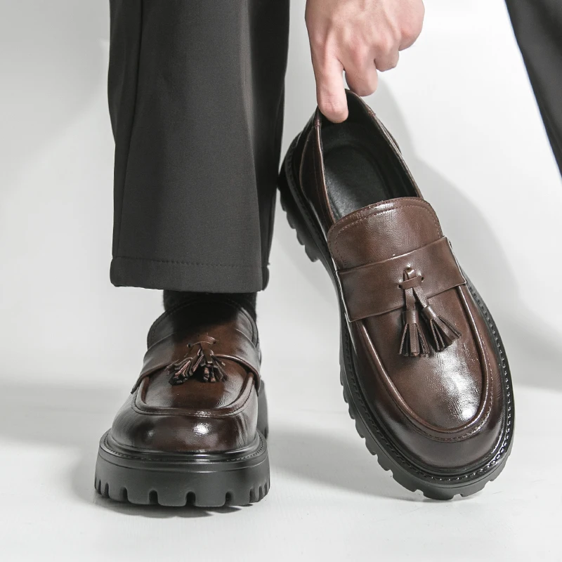 Men Loafers PU Thick Sole Tassel Decoration Professional Classic Business Men Shoes Size 38-46
Men Loafers PU Thick Sole Tassel Decoration Professional Classic Business Men Shoes Size 38-46