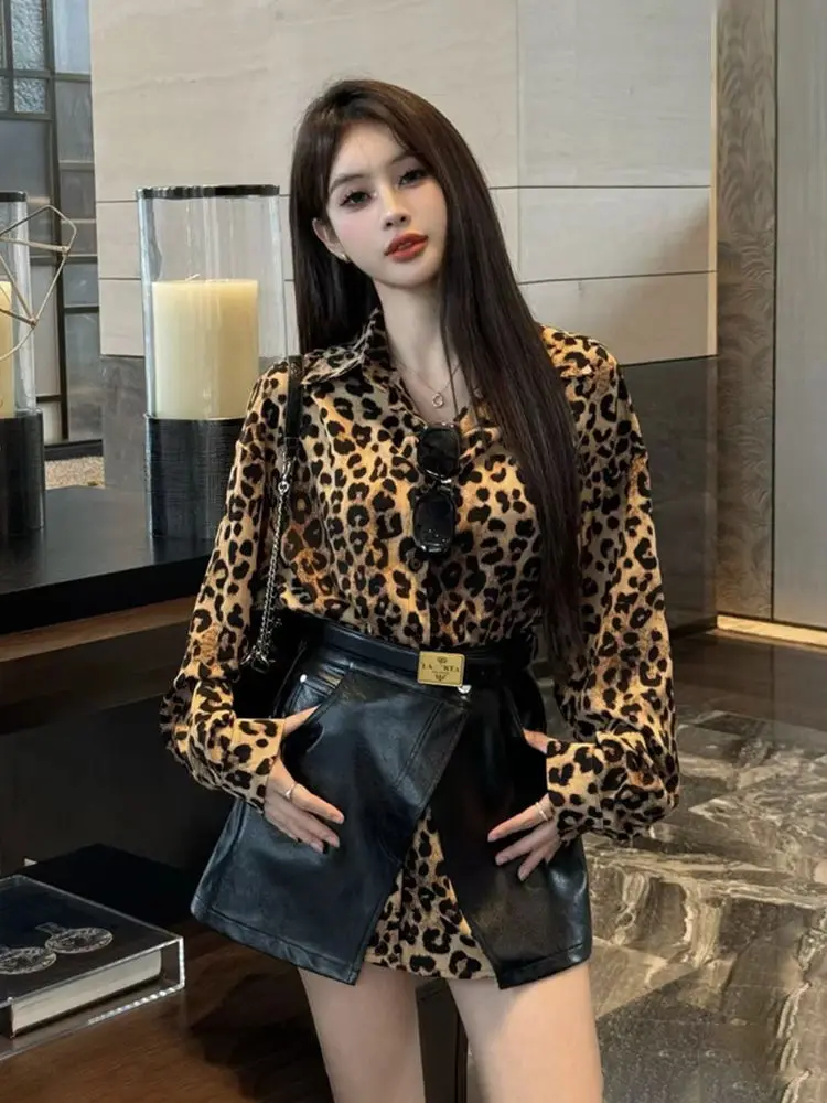 Ladies Two Piece Set Outfits New Americian Retro Hot Girl Style High-end Designed Niche Leopard Print Top and Chic Waist Skirt
Ladies Two Piece Set Outfits New Americian Retro Hot Girl Style High-end Designed Niche Leopard Print Top and Chic Waist Skirt