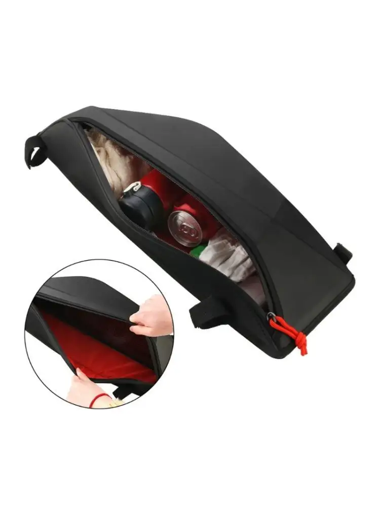 31BC Quick Installation Tool Bag For Off Road Vehicles Made From Strong Splashproof Material For Longevity
31BC Quick Installation Tool Bag For Off Road Vehicles Made From Strong Splashproof Material For Longevity