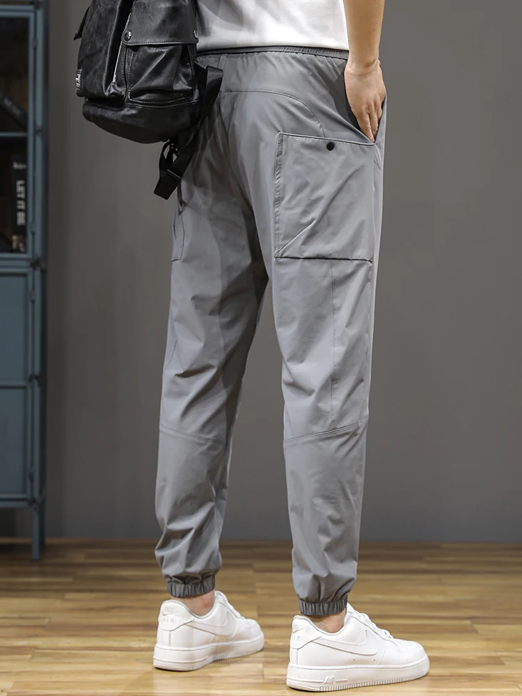 Ice Silk Casual Pants Men's 2024 New Summer Thin Drape Elastic Qui Dry Sports Pants Youth Faion Loose Fit Long Trousers
Ice Silk Casual Pants Men's 2024 New Summer Thin Drape Elastic Qui Dry Sports Pants Youth Faion Loose Fit Long Trousers