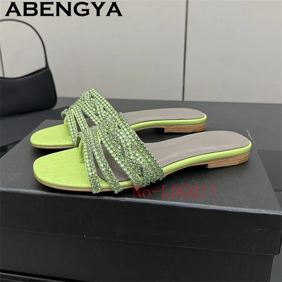 High Quality Rhinestone Flip Flops Women Bling Bling Multicolour Flat Crystal Slippers Summer Big Size Beach Slides Shoes Mujer
High Quality Rhinestone Flip Flops Women Bling Bling Multicolour Flat Crystal Slippers Summer Big Size Beach Slides Shoes Mujer