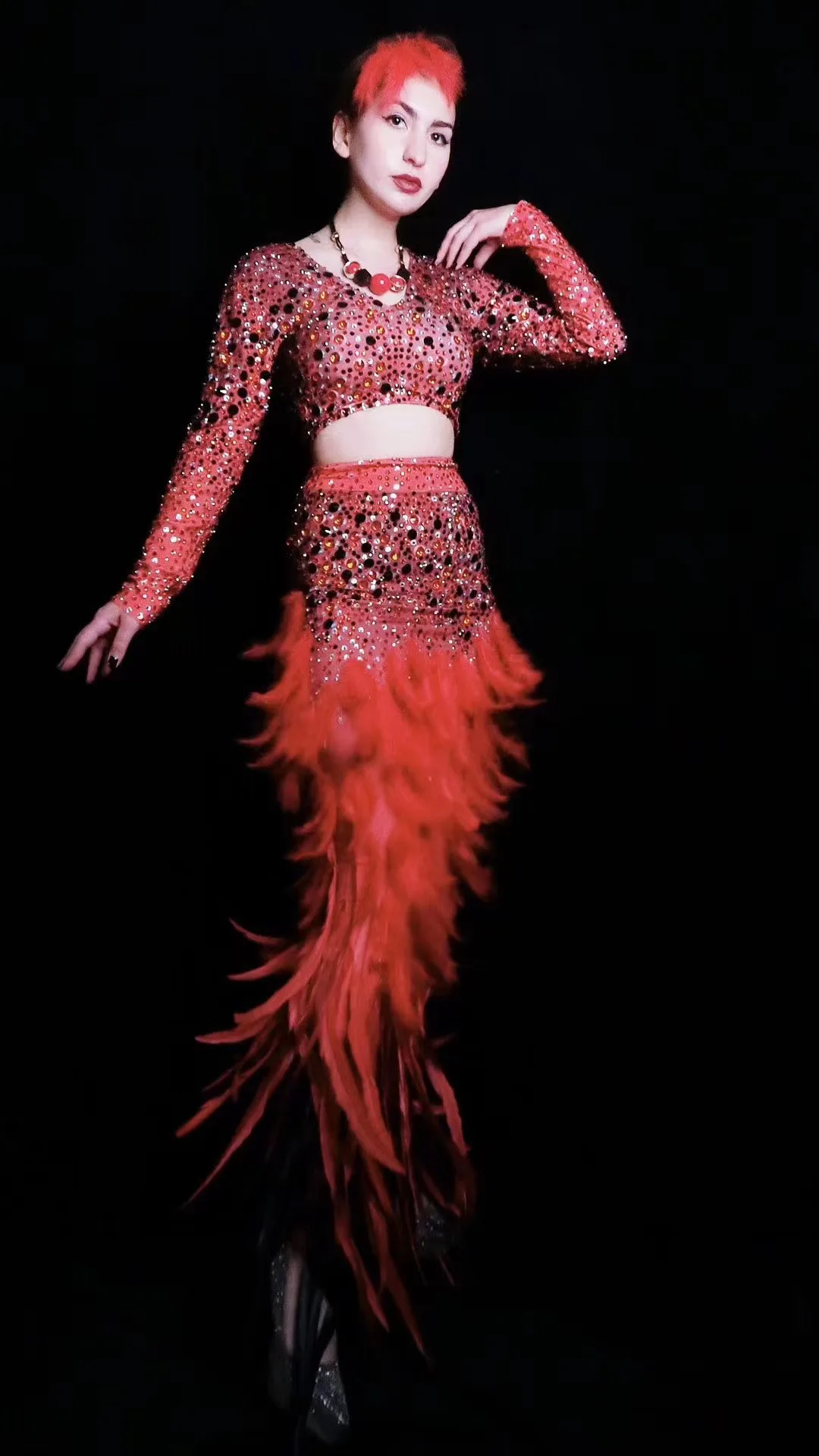 Singer Host Model Red Feather Rhinestone Elastic Wrap Hip Long Dress Evening Dress Stage Adult Performance Dress Female
Singer Host Model Red Feather Rhinestone Elastic Wrap Hip Long Dress Evening Dress Stage Adult Performance Dress Female