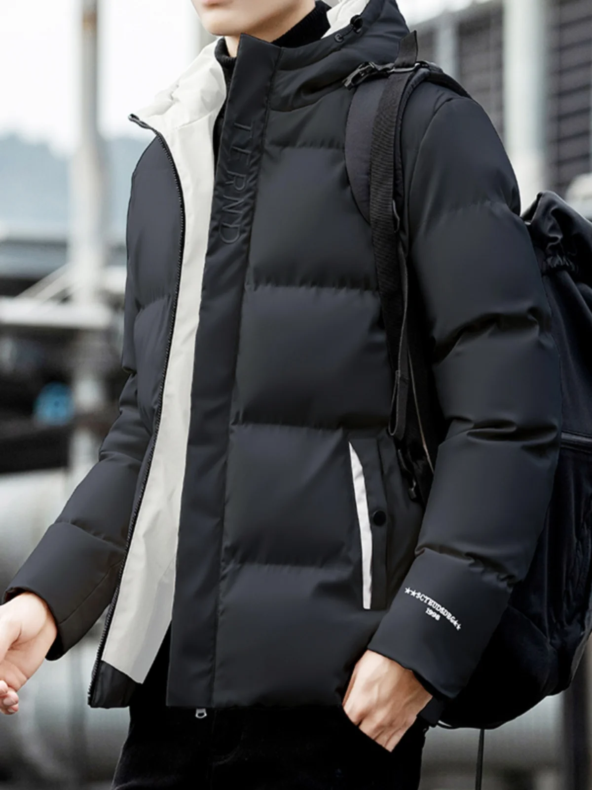 Korean Sle Thiened Cotton Jaet Hooded Men's Winter Coat Trendy Loose Casual Couples Faion Urban Sle Polyester Fiber
Korean Sle Thiened Cotton Jaet Hooded Men's Winter Coat Trendy Loose Casual Couples Faion Urban Sle Polyester Fiber