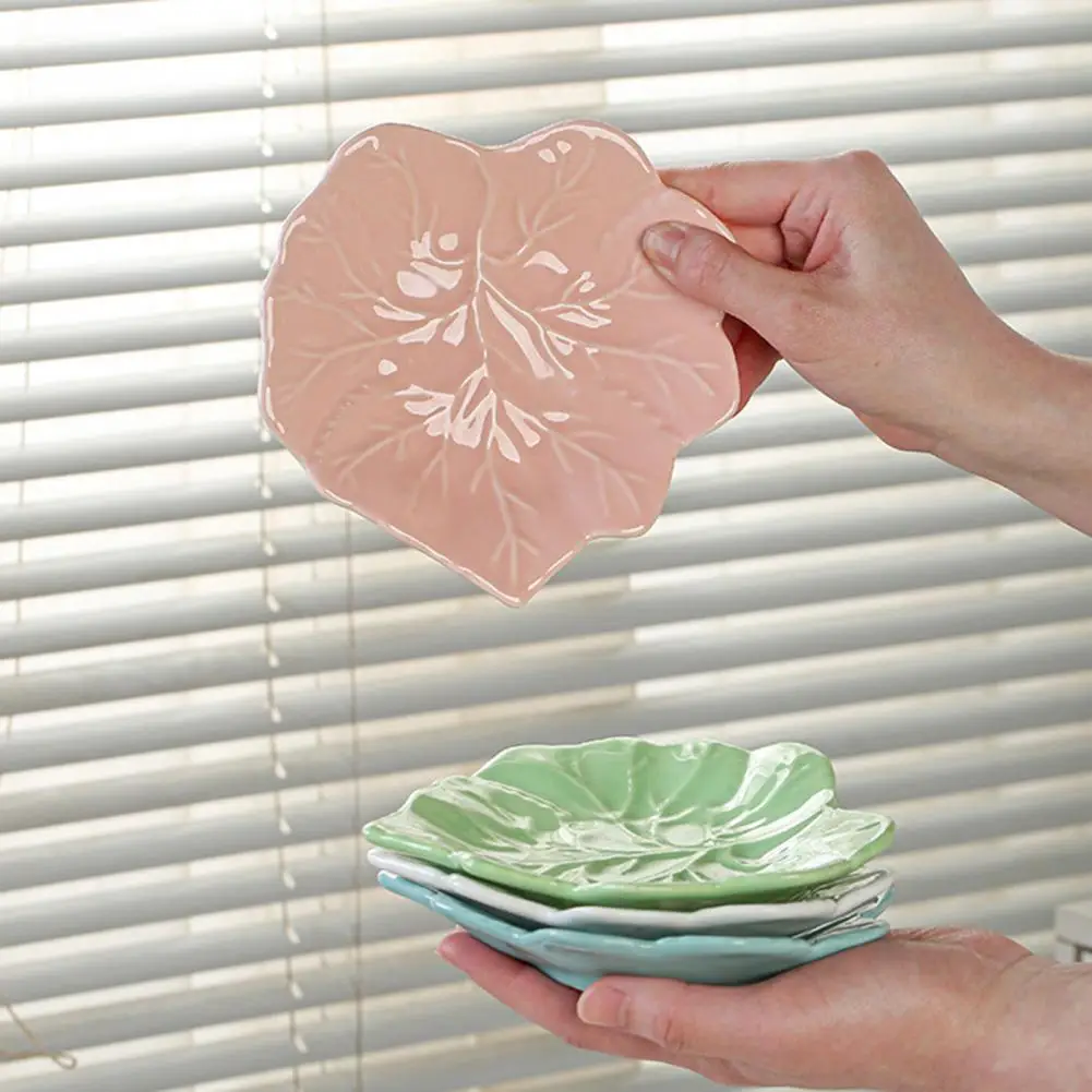 Decorative Kitchen Tray Ceramic Leaf-shaped Spoon Versatile Utensil Holder Tray Condiment Dish Jewelry Storage for Kitchen
Decorative Kitchen Tray Ceramic Leaf-shaped Spoon Versatile Utensil Holder Tray Condiment Dish Jewelry Storage for Kitchen