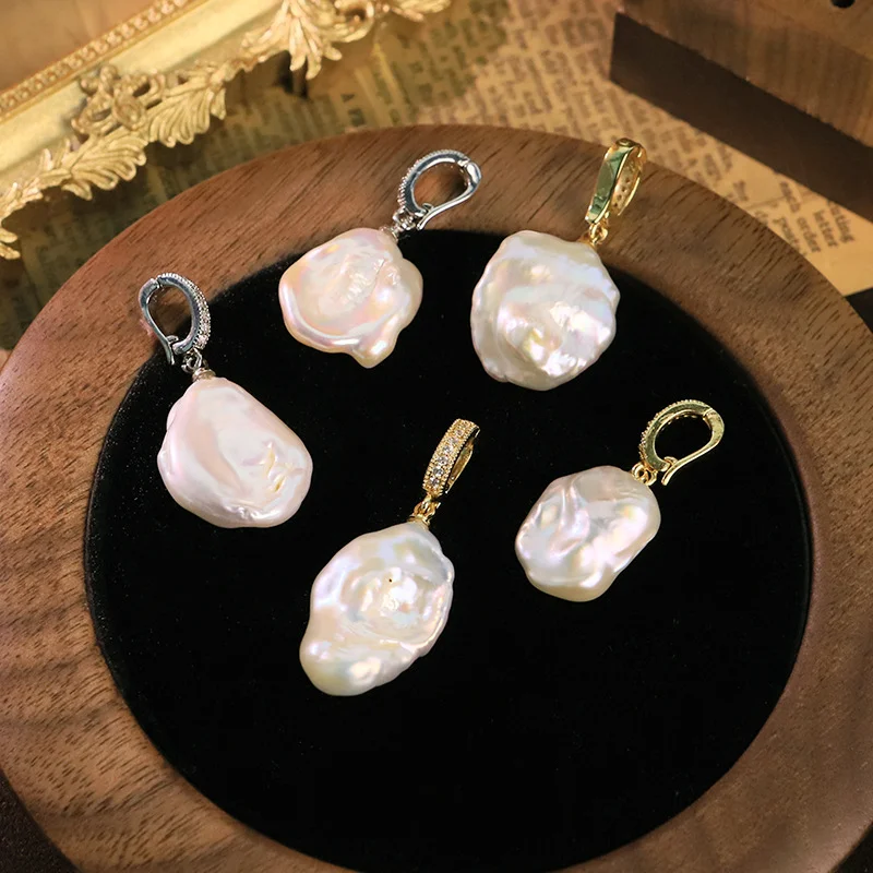 Original Golden Clasp Baroque Pearl Pendant Detachable Luxury and Exclusive Small-Scale Sweater Chain Neck Chain Accessory Set
Original Golden Clasp Baroque Pearl Pendant Detachable Luxury and Exclusive Small-Scale Sweater Chain Neck Chain Accessory Set