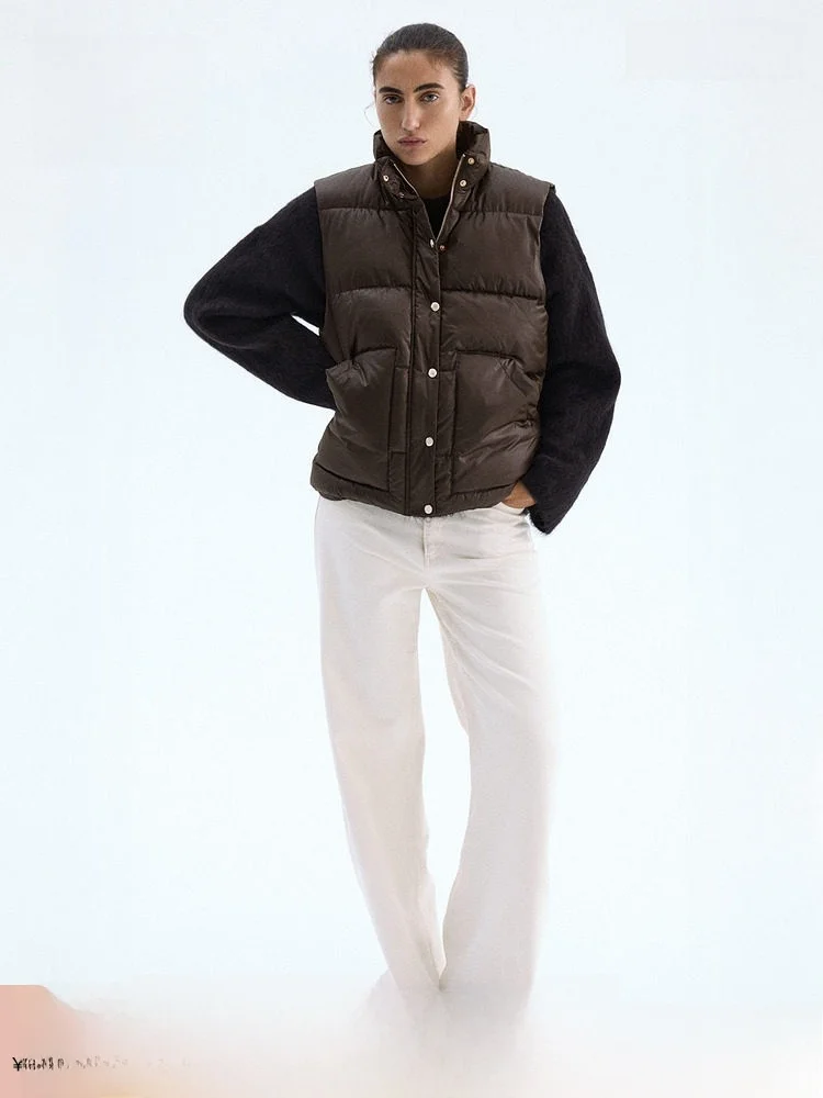 Женский хлопковый жилет H&M, зимний, с воротником-стойкой, для внутреннего утепления, без рукавов, 297448, 100% полиэстер
Женский хлопковый жилет H&M, зимний, с воротником-стойкой, для внутреннего утепления, без рукавов, 297448, 100% полиэстер