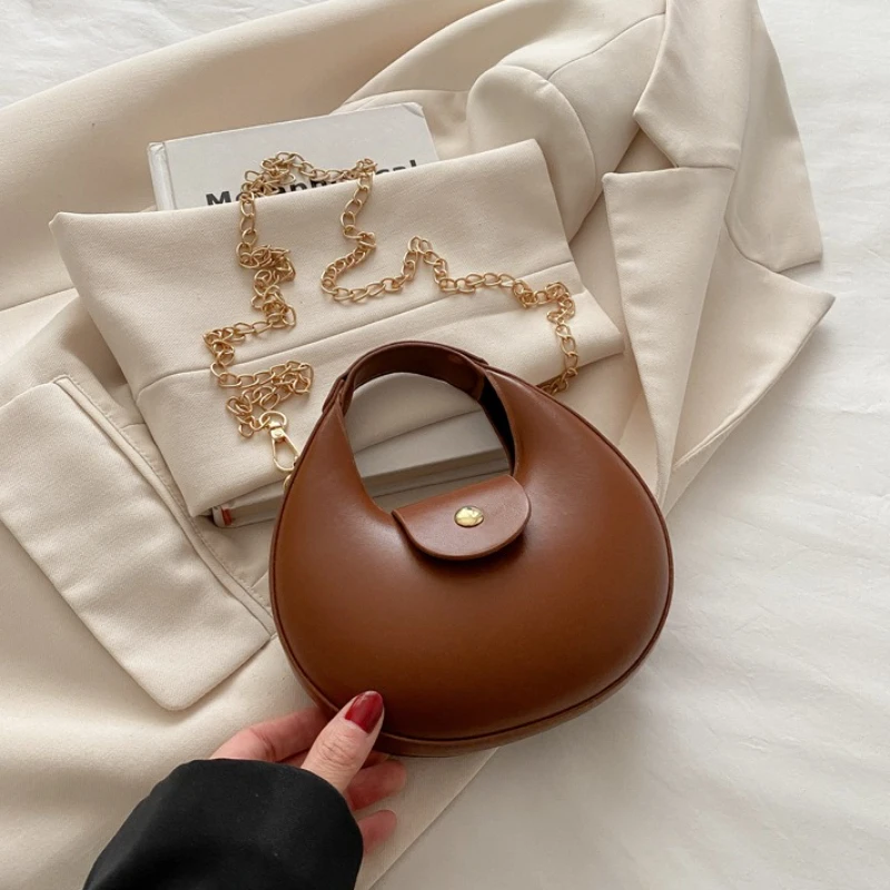 Retro Casual Crossbody Bag for Women, Trendy New Solid Color Versatile Handbag, Leather Single Shoulder Armpit Bags
Retro Casual Crossbody Bag for Women, Trendy New Solid Color Versatile Handbag, Leather Single Shoulder Armpit Bags