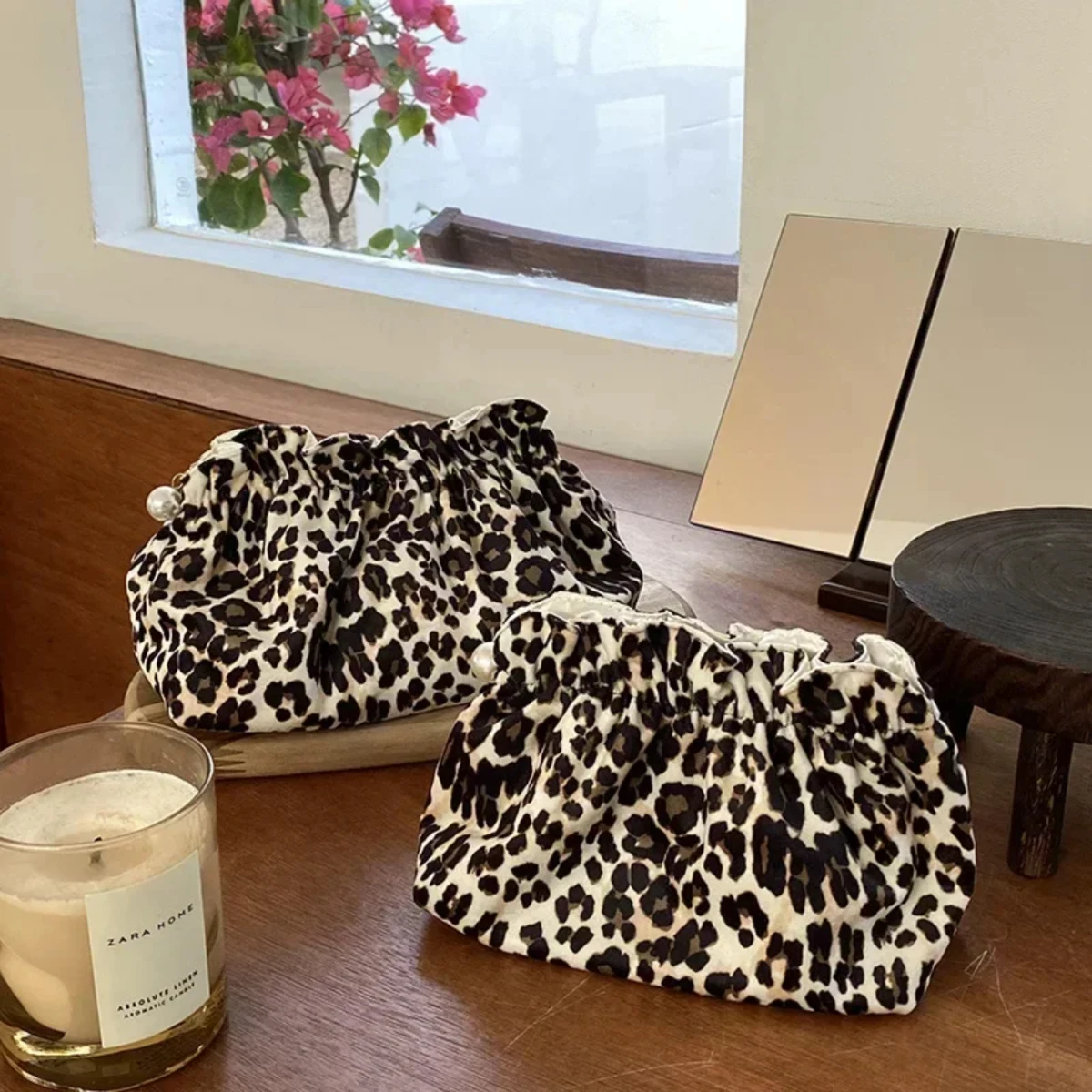 Large Capacity Cosmetic Stylish Multifunctional Portable Cosmetic Leopard Print Make Organizer Make up pouch Makeuo bag
Large Capacity Cosmetic Stylish Multifunctional Portable Cosmetic Leopard Print Make Organizer Make up pouch Makeuo bag