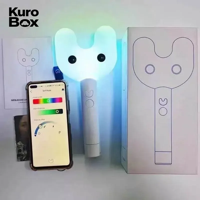 NewJeans Official Light Stick Handheld Glow Stick Kpop Concert Event Glowing Led Lamp For Adult Kpop Fans Authentic Merchandise
NewJeans Official Light Stick Handheld Glow Stick Kpop Concert Event Glowing Led Lamp For Adult Kpop Fans Authentic Merchandise