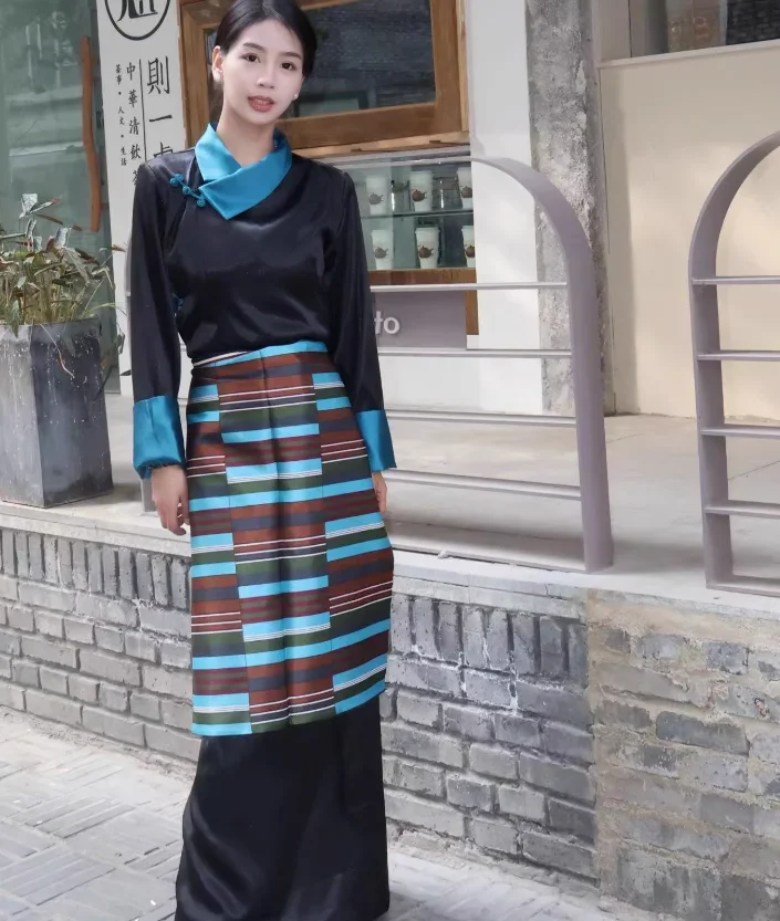 Chinese Xizang Clothes Women's Ethnic Characteristics Guozhuang Dance Skirt Shows High Fitting Tibetan Clothes
Chinese Xizang Clothes Women's Ethnic Characteristics Guozhuang Dance Skirt Shows High Fitting Tibetan Clothes