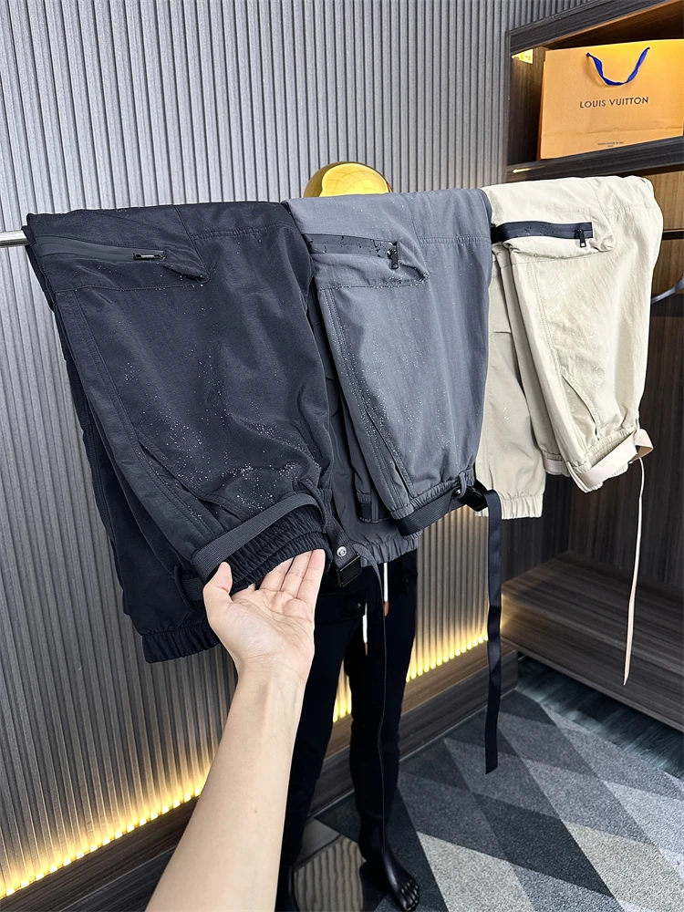 Waterproof Outdoor Functional Fabric Men's Autumnal Full Glue Zipper Elastic Waist Casual Pants Loose Fit Youth Sle
Waterproof Outdoor Functional Fabric Men's Autumnal Full Glue Zipper Elastic Waist Casual Pants Loose Fit Youth Sle
