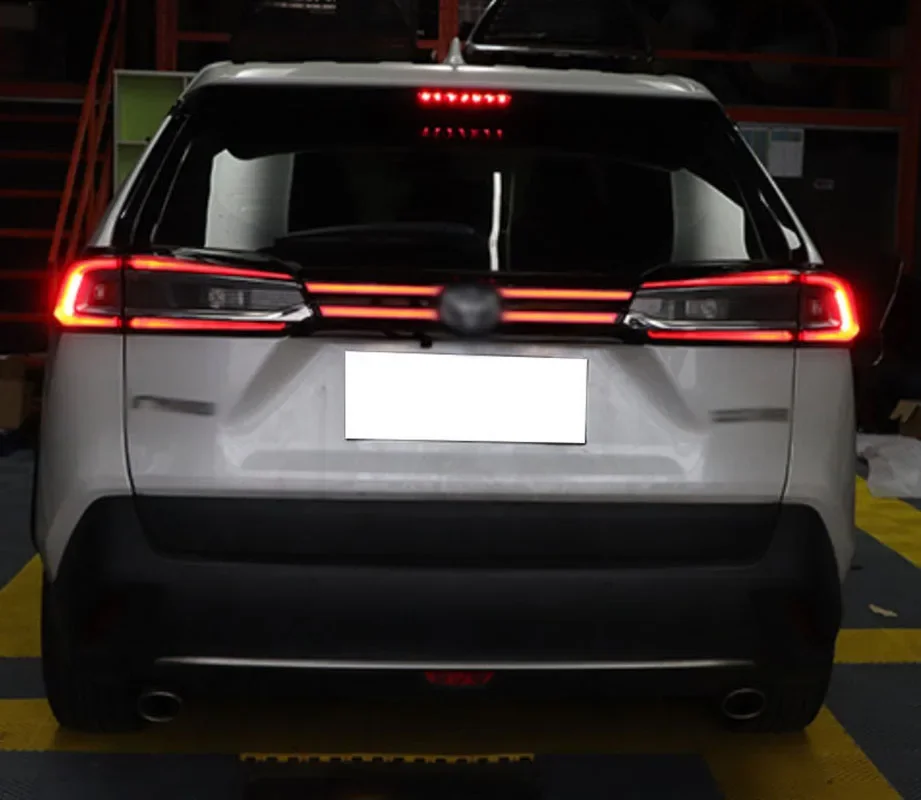 Car Taillight Modified LED Dynamic Through Tail Lamp Running Lights Brake Lights Turn Signal For Toyota Wildlander 2021
Car Taillight Modified LED Dynamic Through Tail Lamp Running Lights Brake Lights Turn Signal For Toyota Wildlander 2021