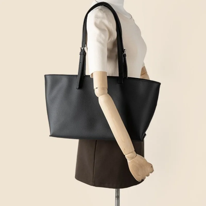 Korean Versatile Simple Portable Shoulder Bag Women's Large Capacity Underarm Bag Fashion Commuter Style Tote Bag Big High Sense
Korean Versatile Simple Portable Shoulder Bag Women's Large Capacity Underarm Bag Fashion Commuter Style Tote Bag Big High Sense