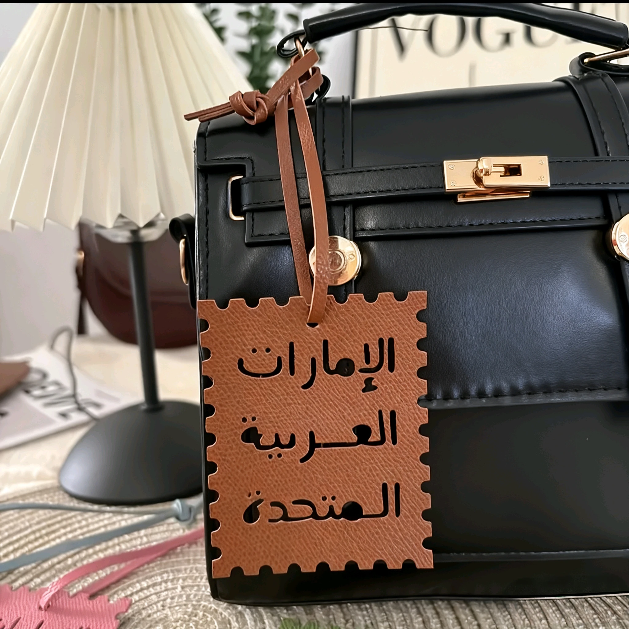 Square Leather UAE Arabic Letter Pendant Travel Label Hanging Ornament for Women's Handbag Bag Exquisite Arab Gift
Square Leather UAE Arabic Letter Pendant Travel Label Hanging Ornament for Women's Handbag Bag Exquisite Arab Gift