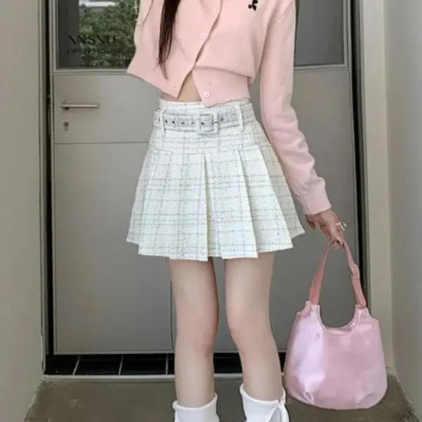 Autumn Winter New Small Fragrance Pleated Skirt Has Short Design Sense Slim Waist High Sense A-Line Trousers Skirt
Autumn Winter New Small Fragrance Pleated Skirt Has Short Design Sense Slim Waist High Sense A-Line Trousers Skirt