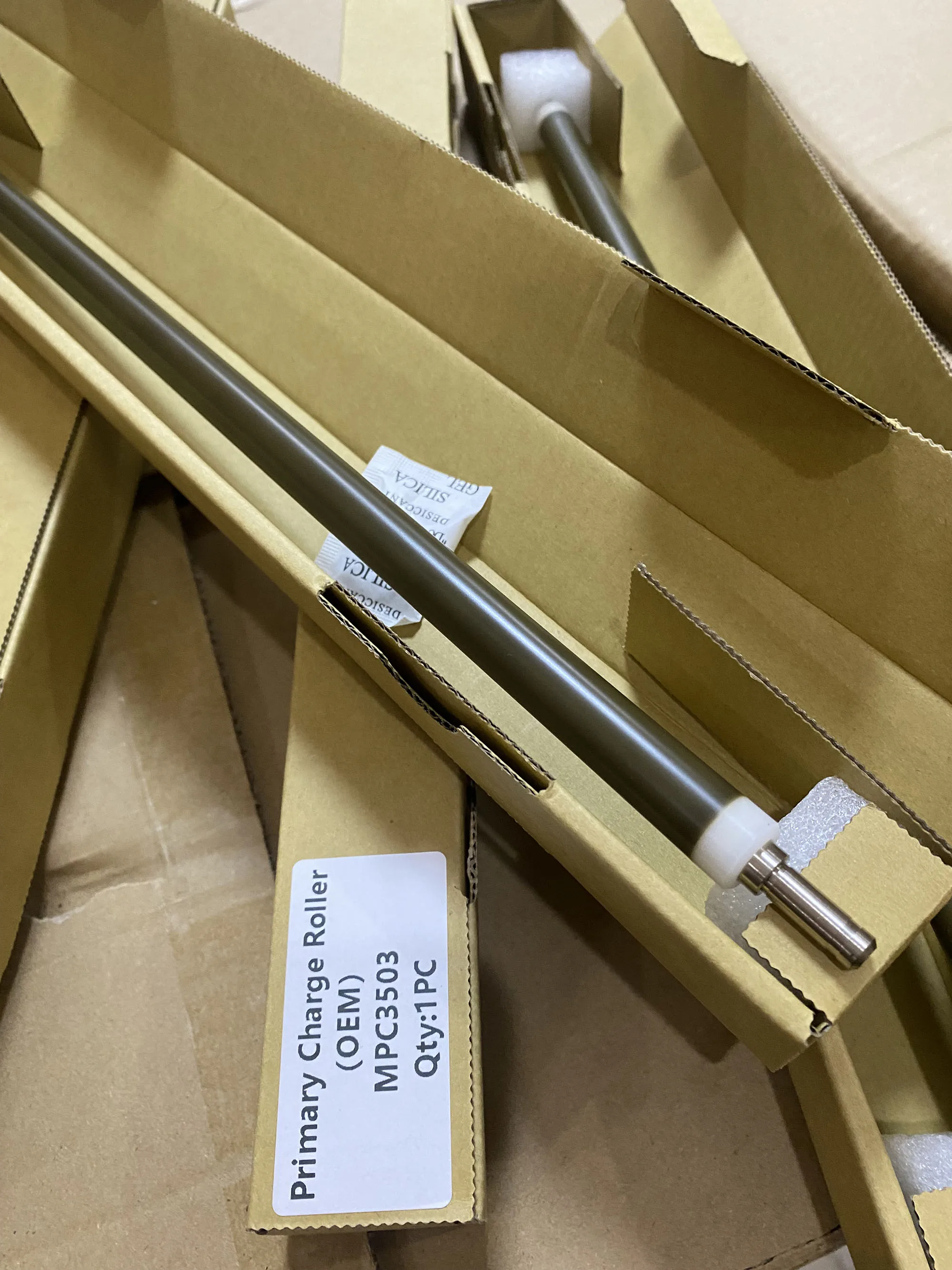 1 ролик первичного зарядного устройства OEM коричневого цвета для Ricoh MPC3003 3503 3004 3504 4503 5503 6003 4504 5504 6004 IMC3000 PCR AD02-7050
1 ролик первичного зарядного устройства OEM коричневого цвета для Ricoh MPC3003 3503 3004 3504 4503 5503 6003 4504 5504 6004 IMC3000 PCR AD02-7050