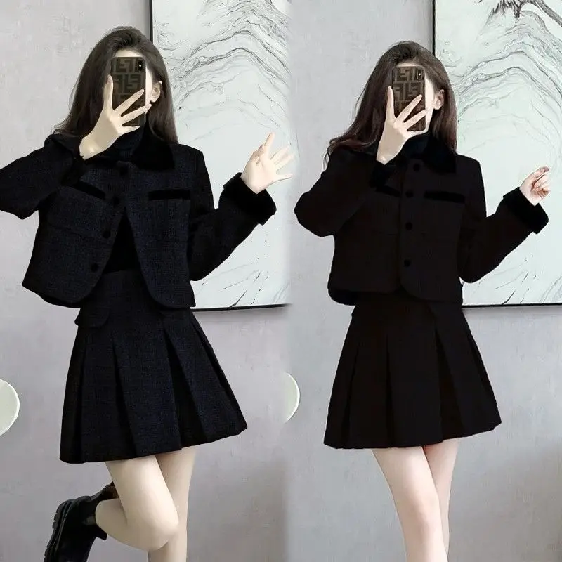 Luxurious Chic Style Short Jacket Suit Skirt for Women Spring and Autumn French High-End Pleated Skirt Two-Piece Set Fashionable
Luxurious Chic Style Short Jacket Suit Skirt for Women Spring and Autumn French High-End Pleated Skirt Two-Piece Set Fashionable