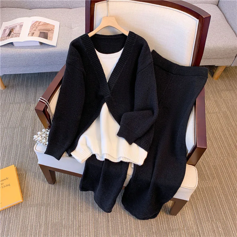 2 Pieces Set Women oversize Tracksuit Round neck Sweater Pullover straight pants Sweater Set CHIC Knitted Outwear sweater suit
2 Pieces Set Women oversize Tracksuit Round neck Sweater Pullover straight pants Sweater Set CHIC Knitted Outwear sweater suit