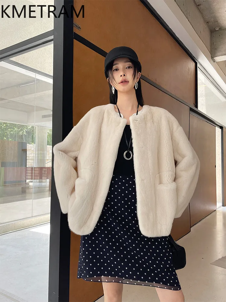 KMETRAM Natural Velvet Mink Fur Jacket Women Luxury Fashion O-Neck Winter Coats Ral Fur Coat Woman Clothing 2026 casaco de pelo
KMETRAM Natural Velvet Mink Fur Jacket Women Luxury Fashion O-Neck Winter Coats Ral Fur Coat Woman Clothing 2026 casaco de pelo
