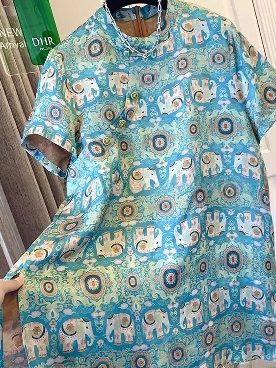 plus Size Women's Short Sleeve Shirt Elephant Embroidery Luxury Chinese Style Summer Printed Shirt Breathable Polyester Fiber
plus Size Women's Short Sleeve Shirt Elephant Embroidery Luxury Chinese Style Summer Printed Shirt Breathable Polyester Fiber
