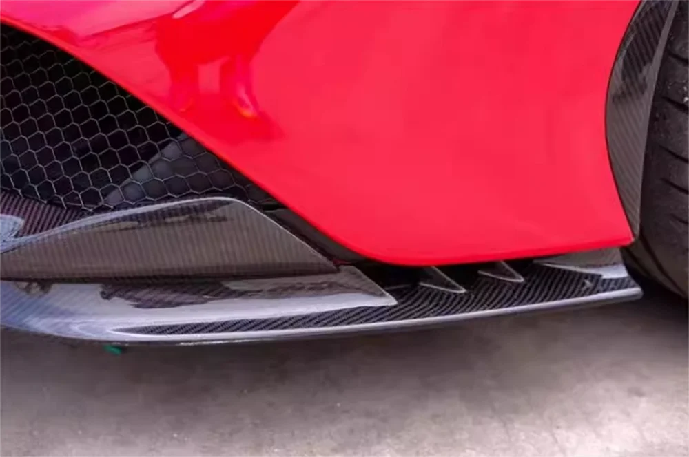 Suitable for Ferrari SF90 modified car accessories, OEM style dry carbon fiber front bumper decoration, car tools
Suitable for Ferrari SF90 modified car accessories, OEM style dry carbon fiber front bumper decoration, car tools