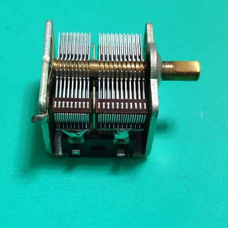 New Variable Capacitor CB-2-365 Air Variable Capacitor Dual Gang Quad Gang Air Dielectric Capacitor For Radio DIY Parts
New Variable Capacitor CB-2-365 Air Variable Capacitor Dual Gang Quad Gang Air Dielectric Capacitor For Radio DIY Parts