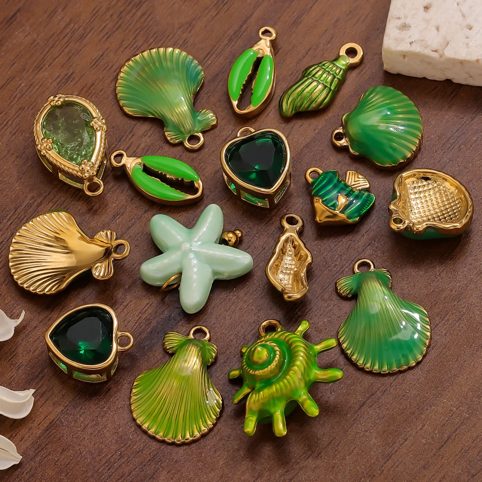 2/5pcs Stainless Steel Green Enamel Charms Gold Plated Earring Ocean Conch Shell Starfish Pendant for Necklaces Jewelry Making
2/5pcs Stainless Steel Green Enamel Charms Gold Plated Earring Ocean Conch Shell Starfish Pendant for Necklaces Jewelry Making