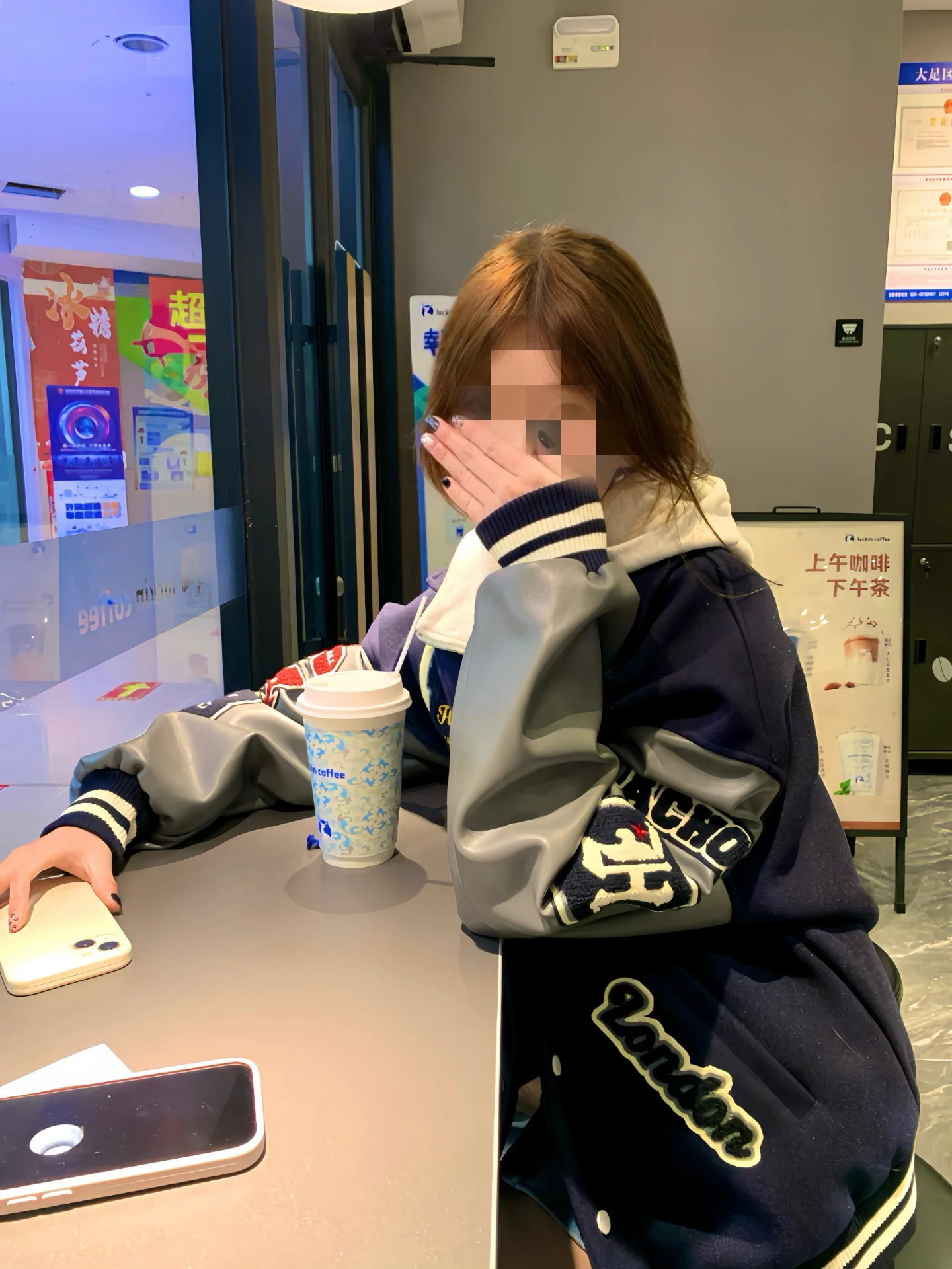 Бейсбольные куртки Y2K женские осенние прочные бомберы элегантные шикарные на молнии с сотовыми вставками на талии без рукавов в стиле мотоциклетной одежды
Бейсбольные куртки Y2K женские осенние прочные бомберы элегантные шикарные на молнии с сотовыми вставками на талии без рукавов в стиле мотоциклетной одежды