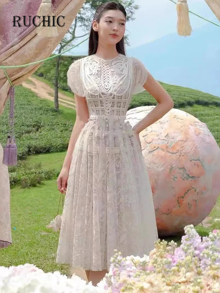 Women's Fashion Elegant Dress Lace Embroidery O-neck Sleeveless High Waist Evening Party Gown 2024 Summer New Stylish Outfit
Women's Fashion Elegant Dress Lace Embroidery O-neck Sleeveless High Waist Evening Party Gown 2024 Summer New Stylish Outfit