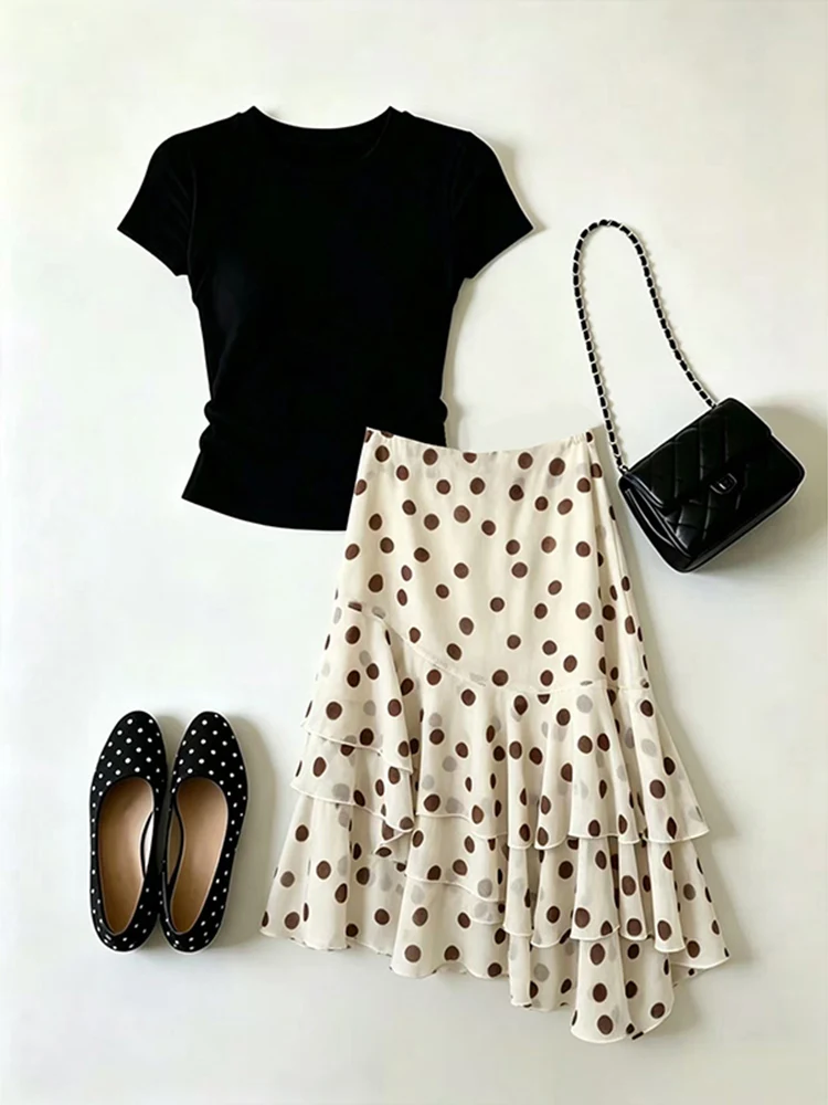 Elegant Black Top And Skirt Set for Women with Lace Hem Irregular Half-length Sleeves High-waisted Summer Fashion Ensemble
Elegant Black Top And Skirt Set for Women with Lace Hem Irregular Half-length Sleeves High-waisted Summer Fashion Ensemble