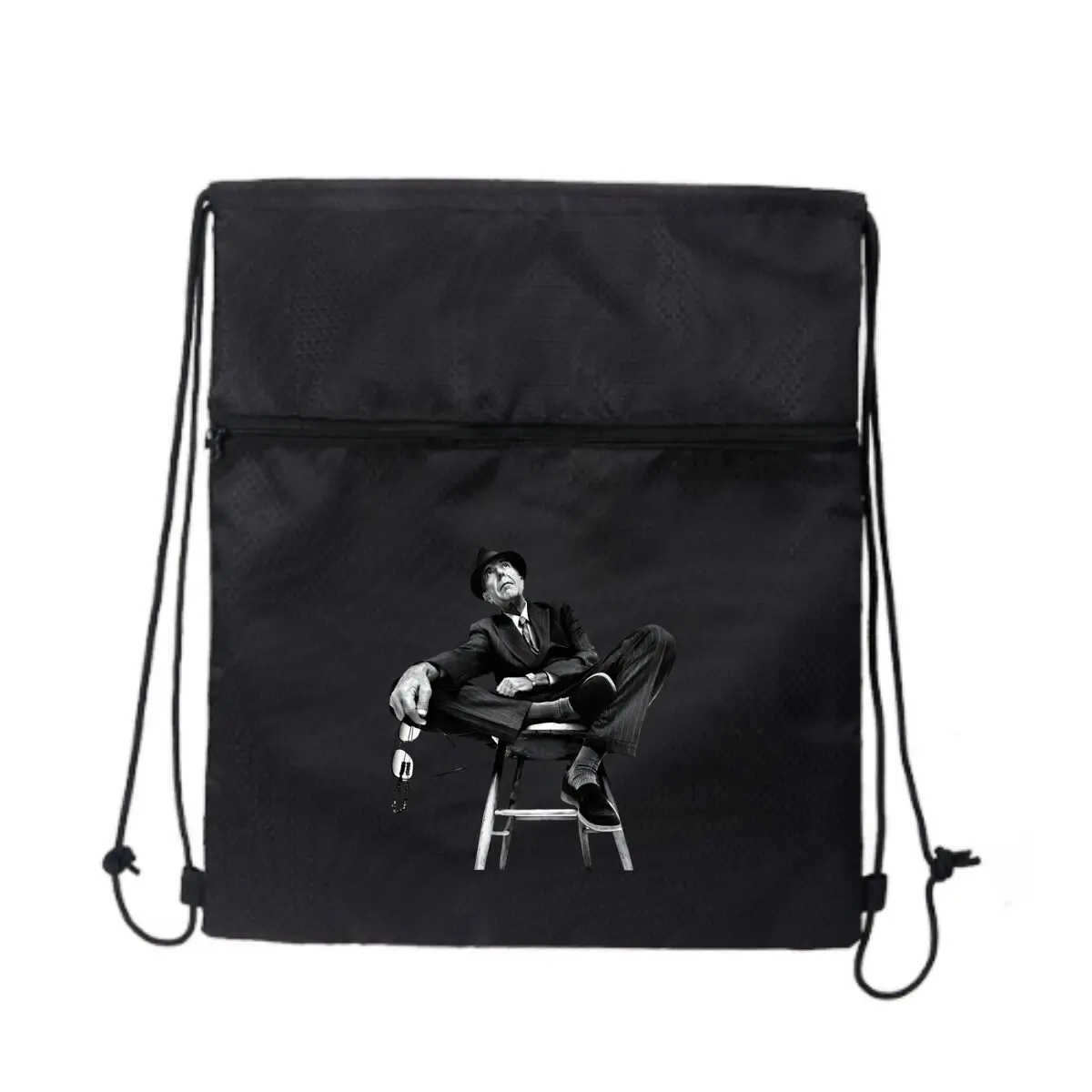 Стильный сидящий джентльмен в монохромной графической сумке на молнии на шнурке: удерживает закуски и игрушки
Стильный сидящий джентльмен в монохромной графической сумке на молнии на шнурке: удерживает закуски и игрушки