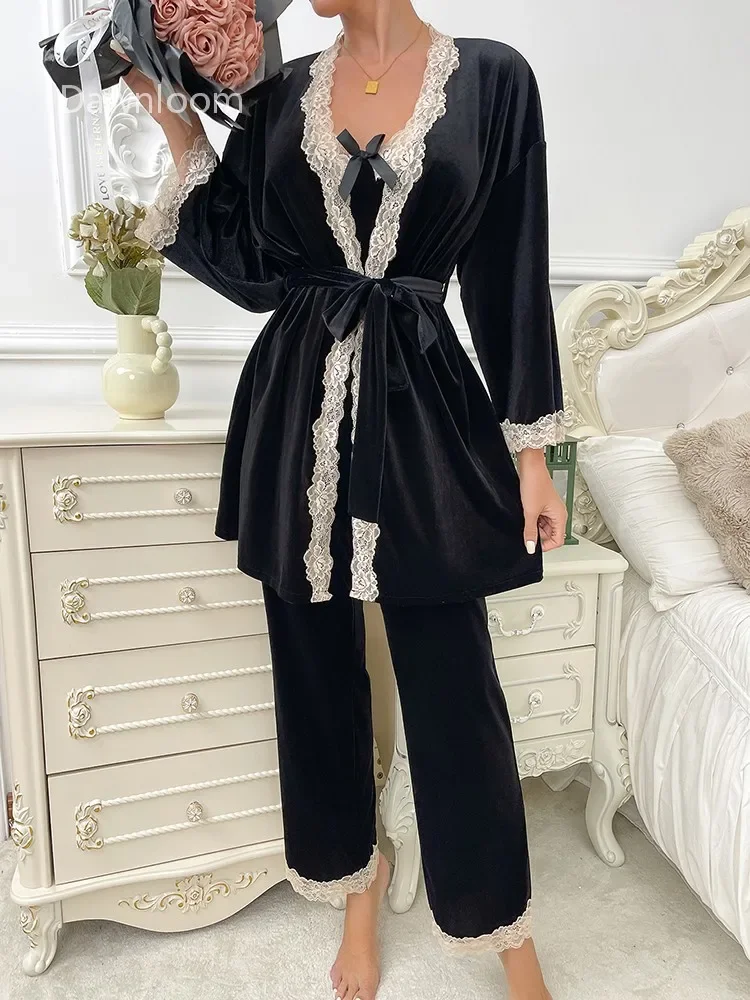 Black velvet lace court-style nightgown set for women strap-wrapped corseted long-sleeved pants luxury home wear three-piece set
Black velvet lace court-style nightgown set for women strap-wrapped corseted long-sleeved pants luxury home wear three-piece set
