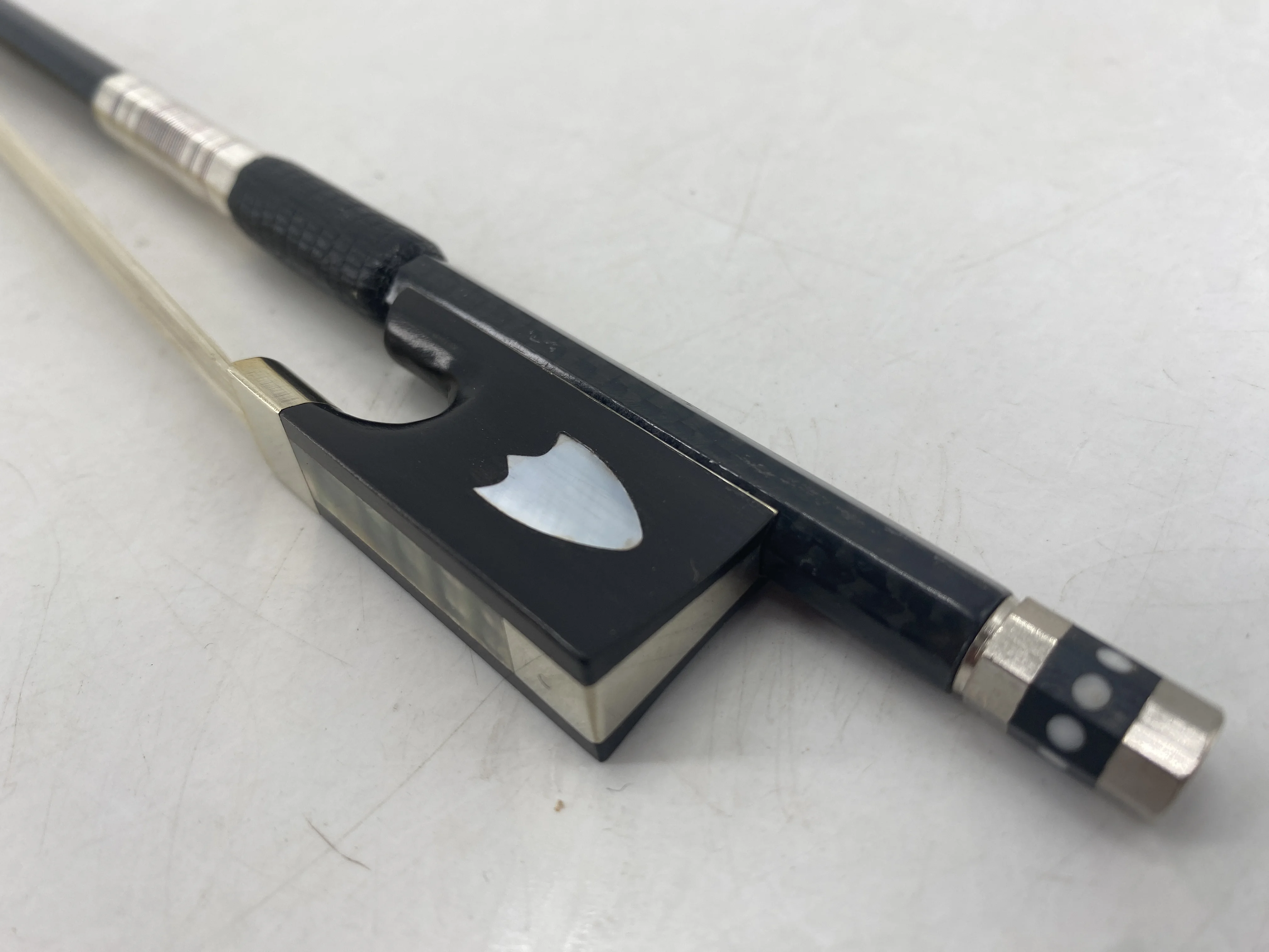 Advance Carbon fiber Violin Bow 4/4 Pernambuco Level Full size Bow Horsehair bow-099
Advance Carbon fiber Violin Bow 4/4 Pernambuco Level Full size Bow Horsehair bow-099