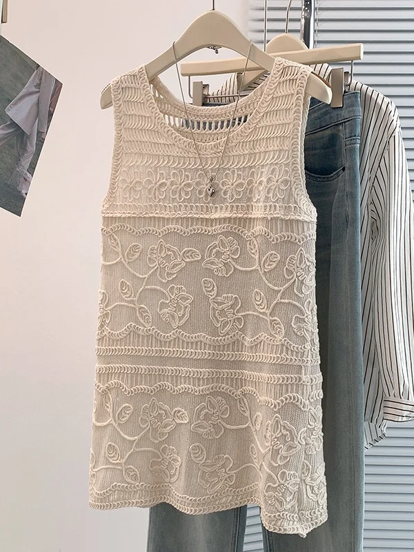 Elegant Embroidered Floral Long Sleeveless Vest for plus Size Women Summer New Style Versatile Slimming High-End Feeling Top
Elegant Embroidered Floral Long Sleeveless Vest for plus Size Women Summer New Style Versatile Slimming High-End Feeling Top