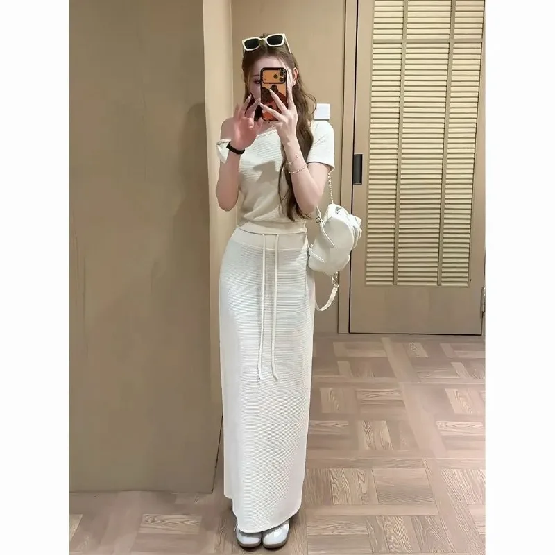 Women Korean Solid Off Shoulder Top Drawstring Long Skirt Two Piece Set Summer Casual Outfit S-XL
Women Korean Solid Off Shoulder Top Drawstring Long Skirt Two Piece Set Summer Casual Outfit S-XL