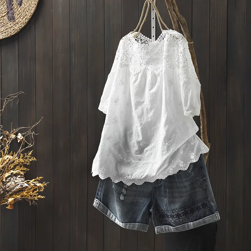 2025 Japanese vintage clothing bohemian lace embroidery hollow out patchwork shirts white beige blue cotton boho blouses
2025 Japanese vintage clothing bohemian lace embroidery hollow out patchwork shirts white beige blue cotton boho blouses