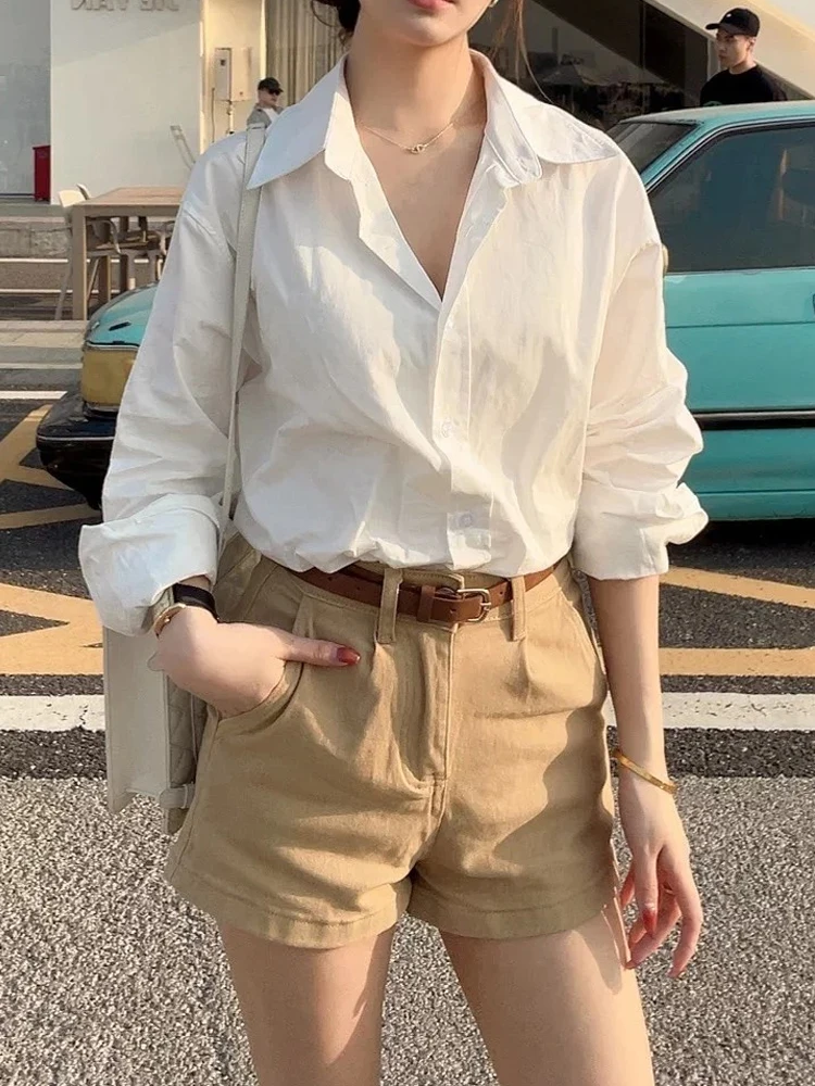 High Waist Wide Leg Short Jeans Women's Casual Khaki Summer New Style Multi Pocket Denim Pants Ladies Fashion Spring Season
High Waist Wide Leg Short Jeans Women's Casual Khaki Summer New Style Multi Pocket Denim Pants Ladies Fashion Spring Season