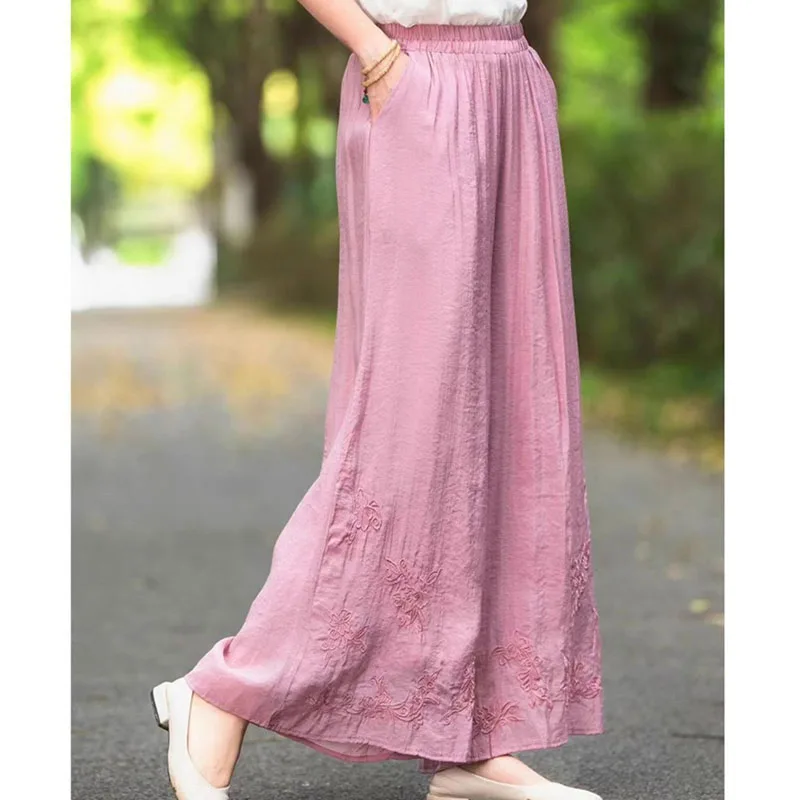 Spring Female High Waist Thin Pants Summer Ladies Fashion Loose Embroidered Pantalons Retro Women Large Size 4XL Casual Trousers
Spring Female High Waist Thin Pants Summer Ladies Fashion Loose Embroidered Pantalons Retro Women Large Size 4XL Casual Trousers