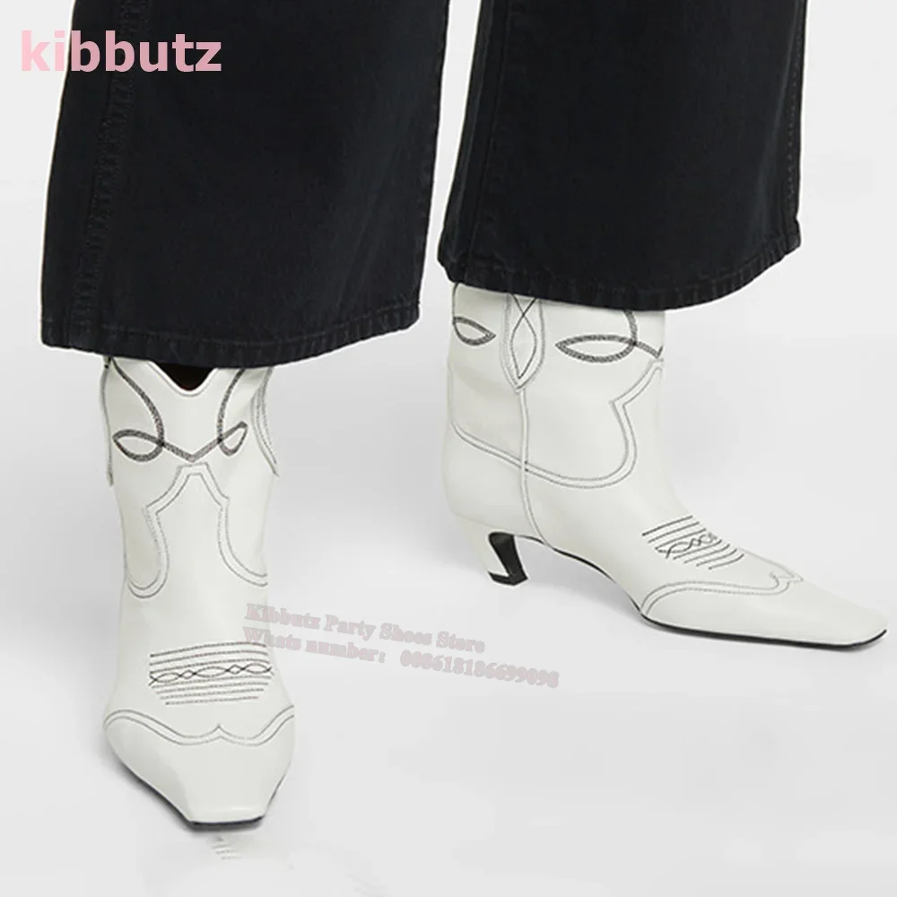 Женские ковбойские ботильоны из натуральной кожи, с острым носком, на каблуке-котенке, однотонные, белые, без застежки, сексуальная элегантная женская обувь для шоу, новинка 2023
Женские ковбойские ботильоны из натуральной кожи, с острым носком, на каблуке-котенке, однотонные, белые, без застежки, сексуальная элегантная женская обувь для шоу, новинка 2023