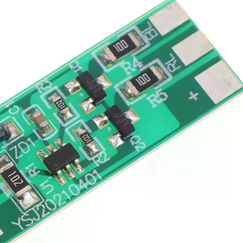 NEW 1/3PCS 3-12V Flashing LED Light Module Red Blue Two-color Pair Flashing Suitable For Car Model Electric Vehicle Safety Light
NEW 1/3PCS 3-12V Flashing LED Light Module Red Blue Two-color Pair Flashing Suitable For Car Model Electric Vehicle Safety Light