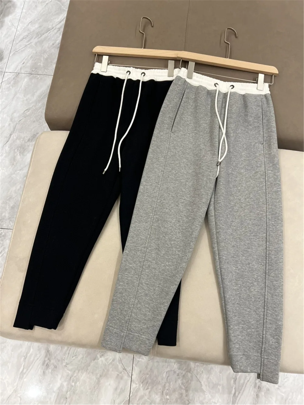 Female Winter Padded Warm Sweatpants Pants B*C New Women Casual Straight Leg Trousers
Female Winter Padded Warm Sweatpants Pants B*C New Women Casual Straight Leg Trousers