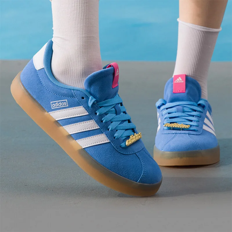 adidas Blue Suede Gum Sole Skate Shoes Classic 3 Stripes Gold Lace Tag Casual Platform Sneakers Men Women ID9074
adidas Blue Suede Gum Sole Skate Shoes Classic 3 Stripes Gold Lace Tag Casual Platform Sneakers Men Women ID9074