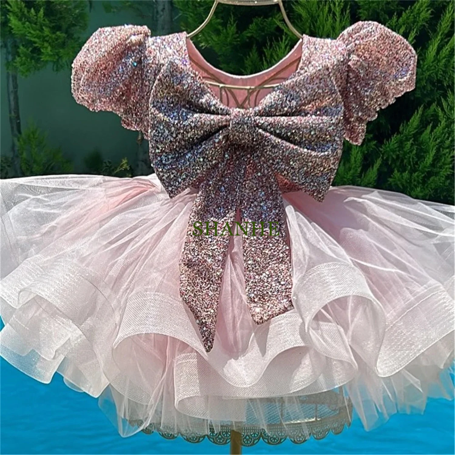 CustomizPink Flower Girl Dress Glitter Sequins Bow Belt For Wedding Party Short Sleeves Puffy First Communion Gown Kids Birthday
CustomizPink Flower Girl Dress Glitter Sequins Bow Belt For Wedding Party Short Sleeves Puffy First Communion Gown Kids Birthday